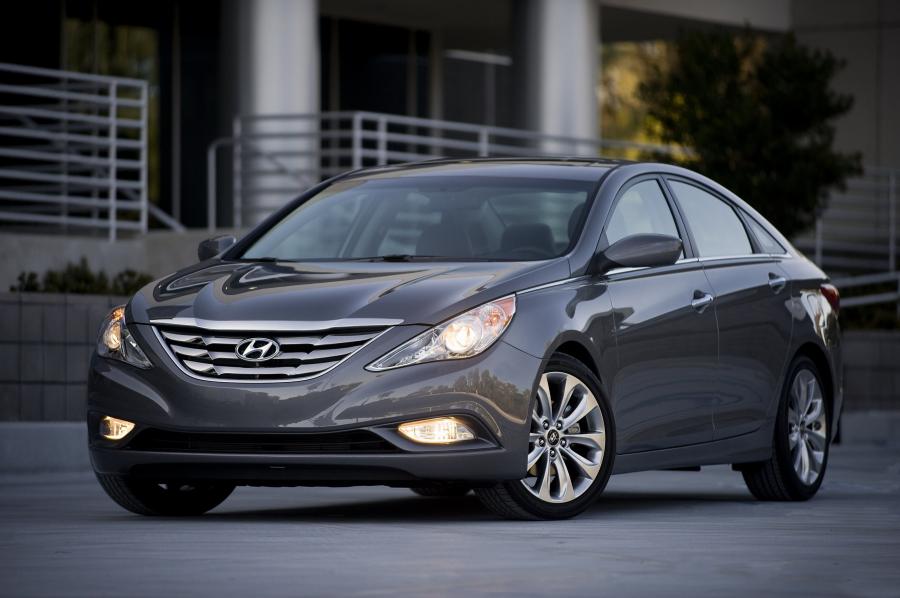  Hyundai Sonata 2010 года  (фото 30 из 162)